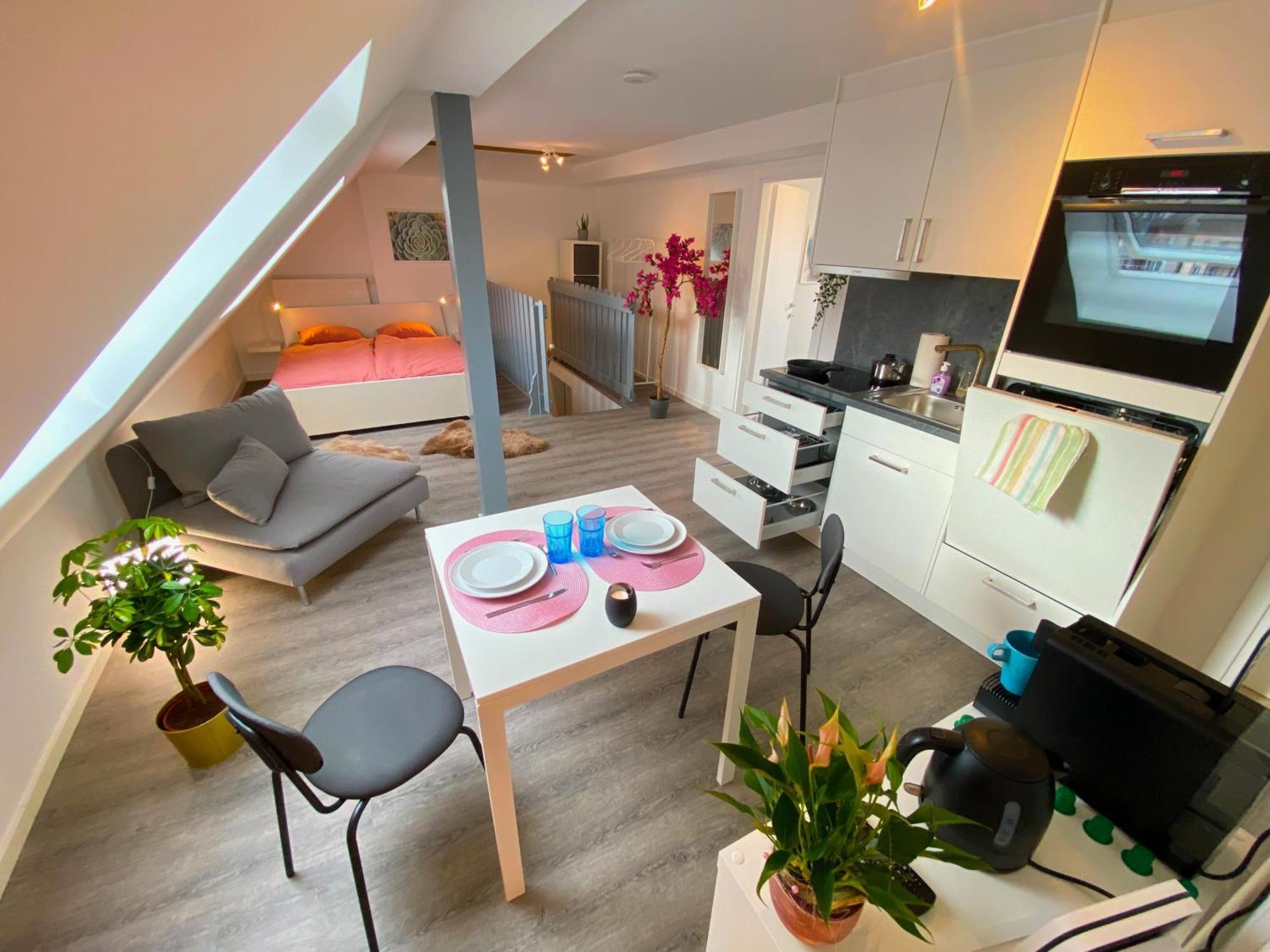 Ruhige, Neue Dachwohnung An Altstadt, Naehe Messe St. Gallen Exterior foto